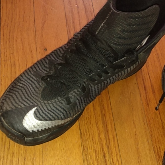 Shoes - Picture 4 of 4